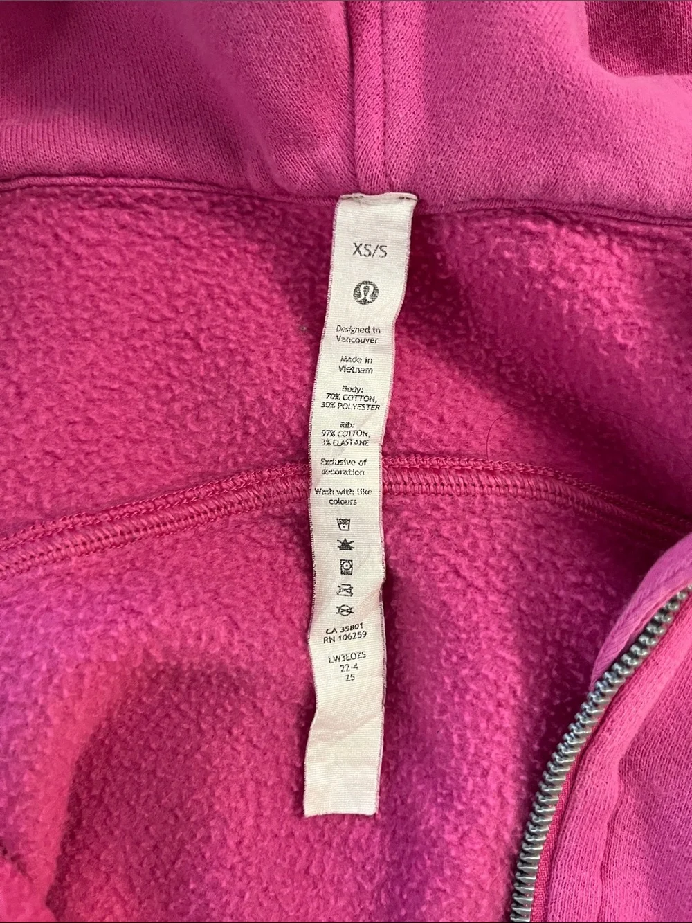 lululemon | athletica | Vibrant Magenta | Cropped Hoodie | XS